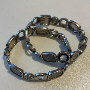 Set of two bracelets. Retro design. Elastic band.🌞